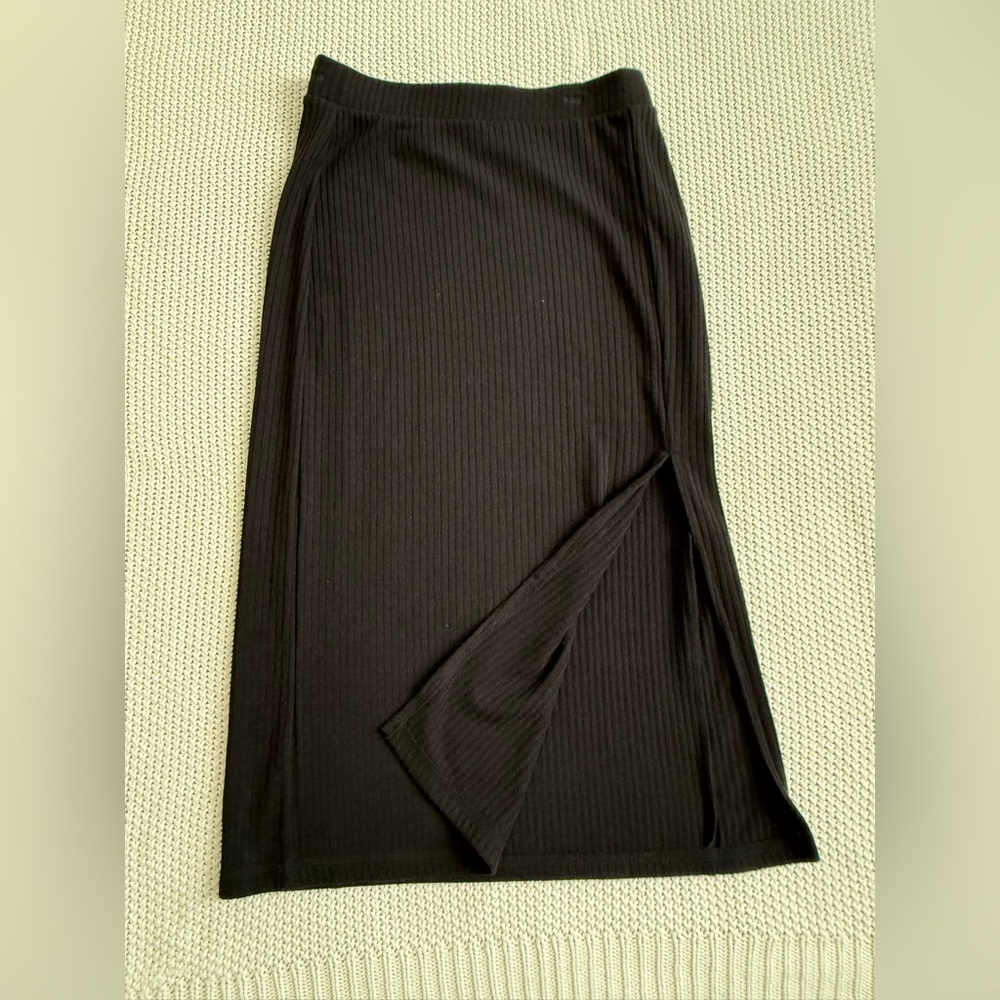 Abercrombie & Fitch Black Midi Skirt